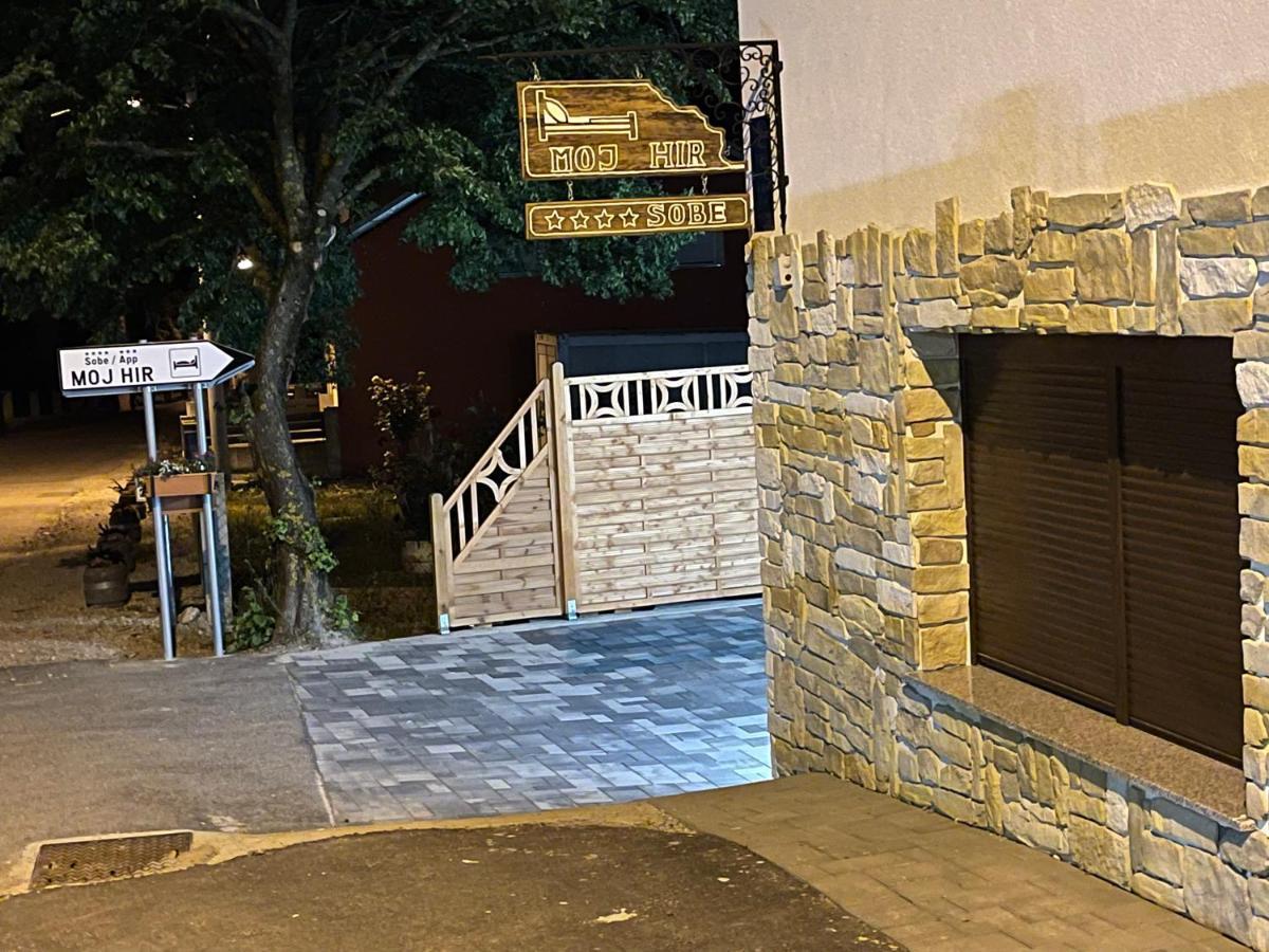 Sobe App Moj Hir Bed And Breakfast Jastrebarsko Bagian luar foto