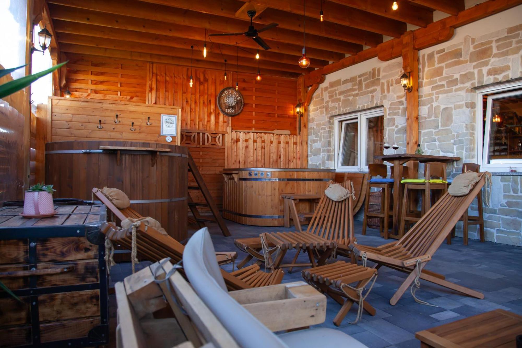 Sobe App Moj Hir Bed And Breakfast Jastrebarsko Bagian luar foto